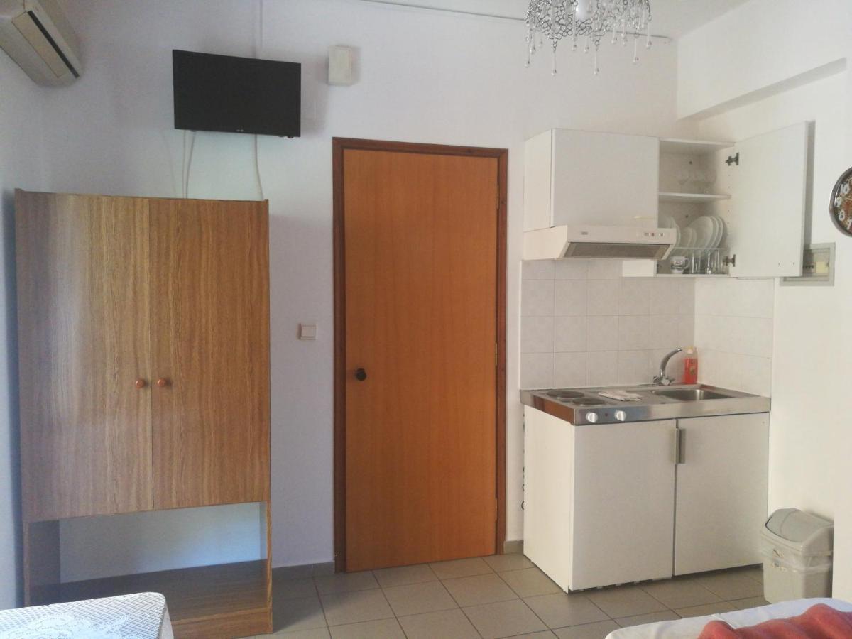 Adamas Rooms Paleochora Exterior foto